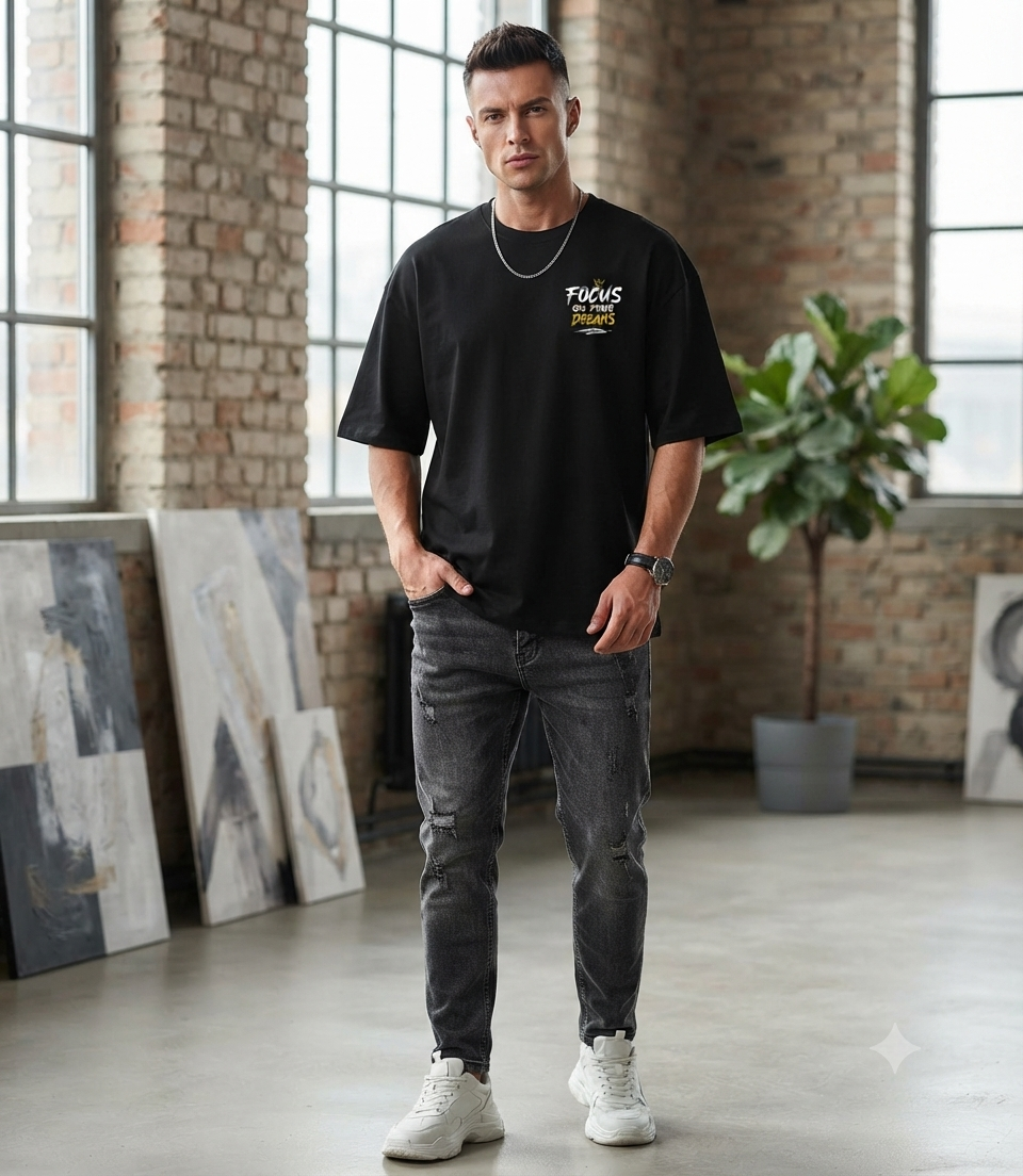 DREAM FOCUS Oversized T-SHIRT
